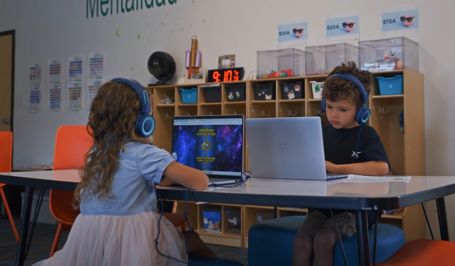 Focused minds, engaged in digital learning